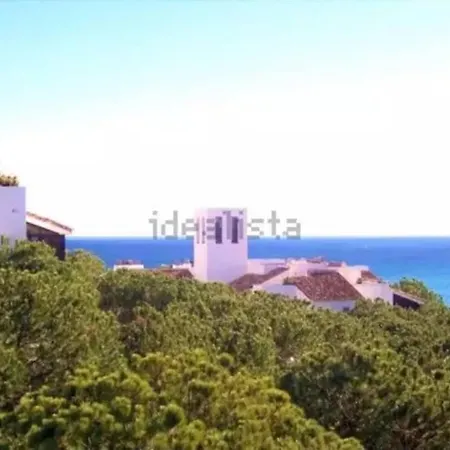 Beachfront Romana Playa Elviria Апартаменты