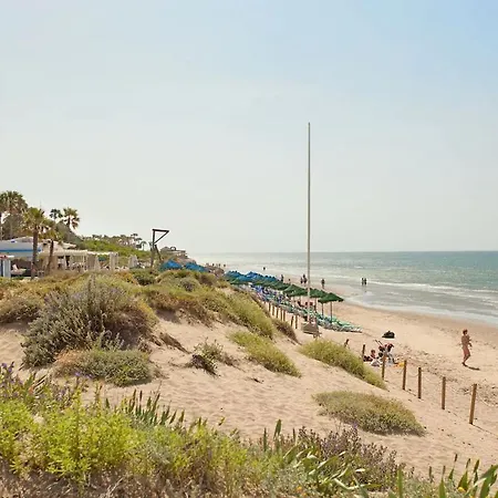 Beachfront Romana Playa Elviria Апартаменты