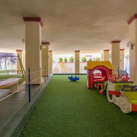 Beachfront Romana Playa Elviria Διαμέρισμα *